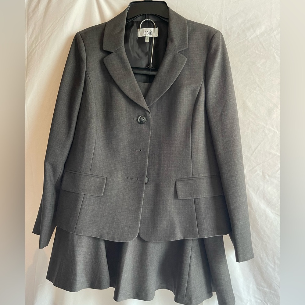 Le Suit skirt suit